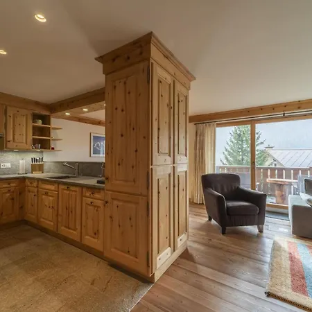 Chesa Diala - Apartament *