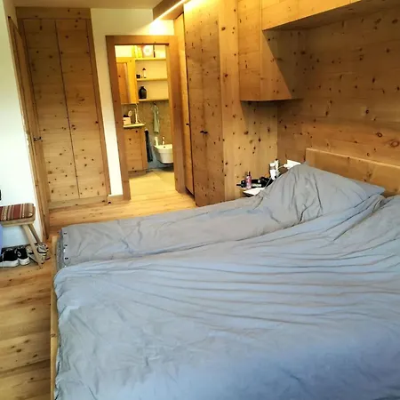 Chesa Diala - Apartament *